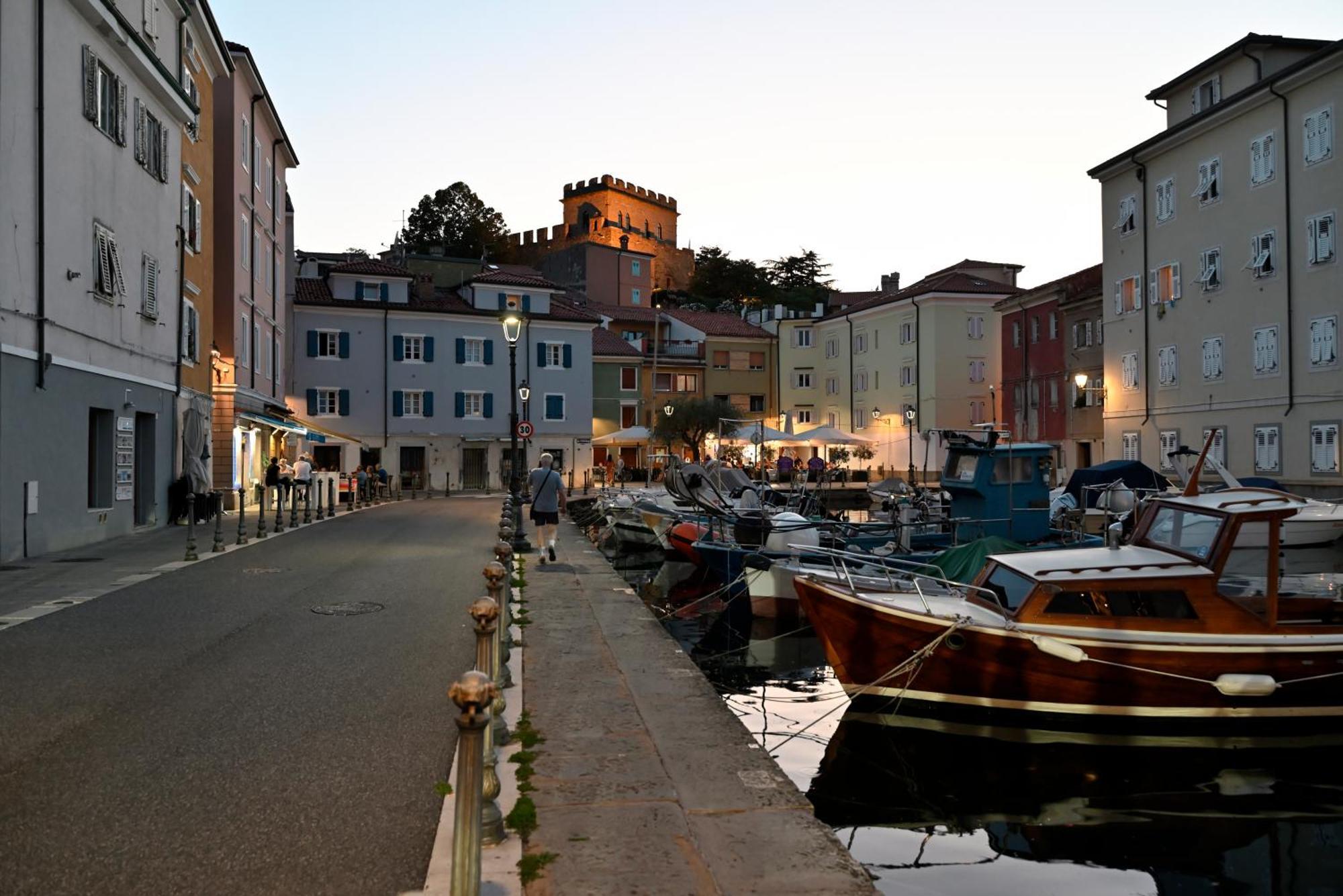 Muggia Uphill B&B Екстер'єр фото